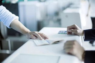 上海居轉(zhuǎn)戶政策2020年到期？詳細(xì)辦理流程與科技中介服務(wù)全解析